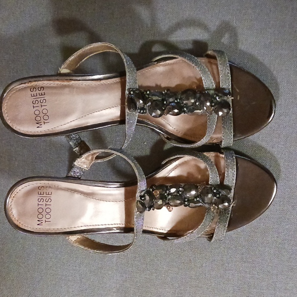 Mootsies Tootsies Metallic Strappy Sandals